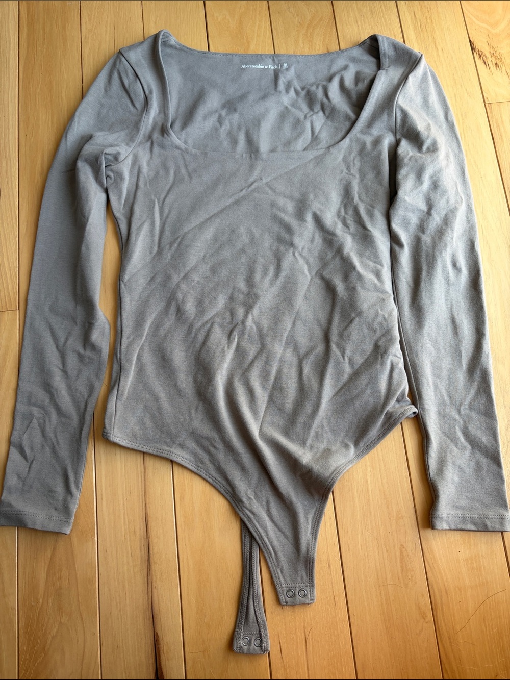 Abercrombie & Fitch Long Sleeve Scoop Neck Bodysuit in Light Gray